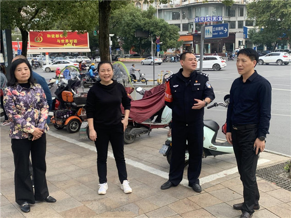 肖劍鋒調(diào)研景德鎮(zhèn)市靜態(tài)交通一體化智能系統(tǒng)項目建設工作