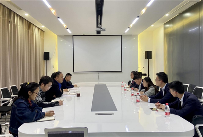 市古鎮(zhèn)印象公司與九江銀行就停車場運營業(yè)務開展合作交流