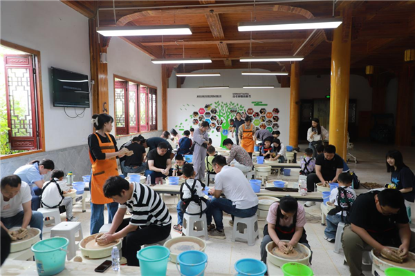 市古鎮(zhèn)投資公司工會(huì)開展“童心未泯，與你同行”六一兒童節(jié)親子活動(dòng)