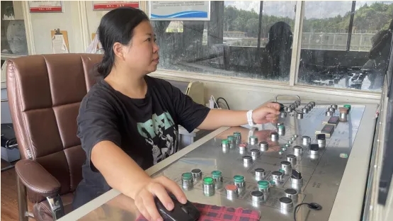不懼高溫 “熱”力十足！致敬高溫下堅守崗位的古鎮(zhèn)工作者（三）